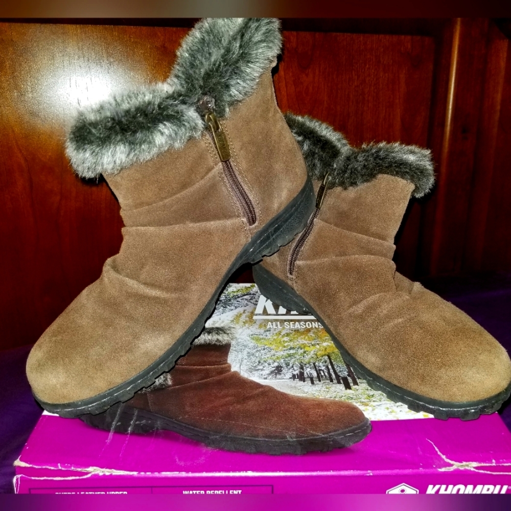 Khombu Boots Women's Size 9 Brown Style Lindsey Suede Leather Upper Water Rep